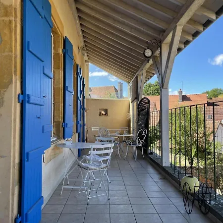 Semesterbostad Belle Maison Bourbonnaise Du 18e Siecl Au Coeur D'un Village Pittoresque Avec Jardin - Fr-1-489-387 Pierrefitte-sur-Loire