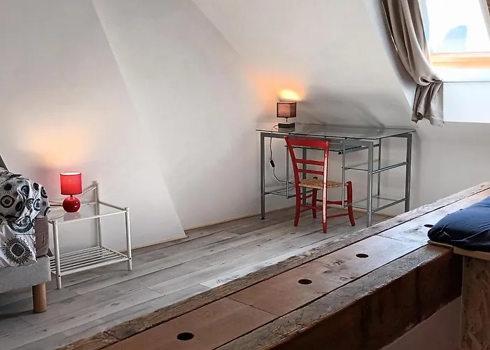 Belle Maison Bourbonnaise Du 18e Siecl Au Coeur D'un Village Pittoresque Avec Jardin - Fr-1-489-387 *